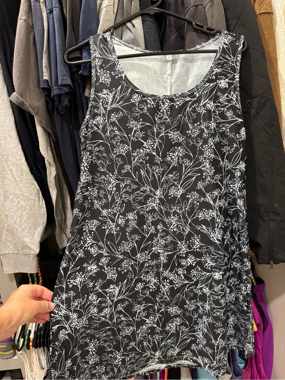 Black & White Floral Asymmetrical Women's Dress Nuu Muu, Large with back pocket